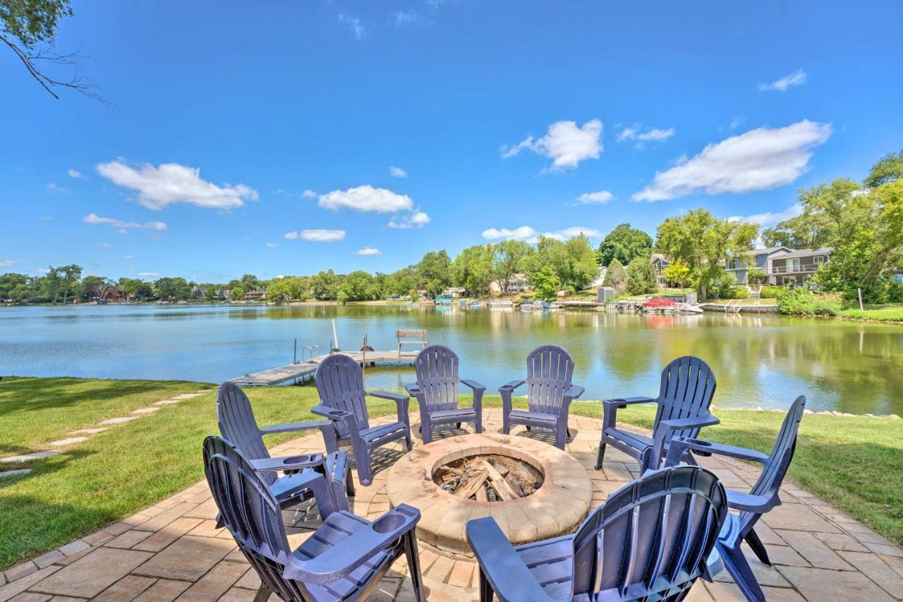 Lakefront Oasis With Boat Dock, Fire Pit, Grill Bristol Exterior photo