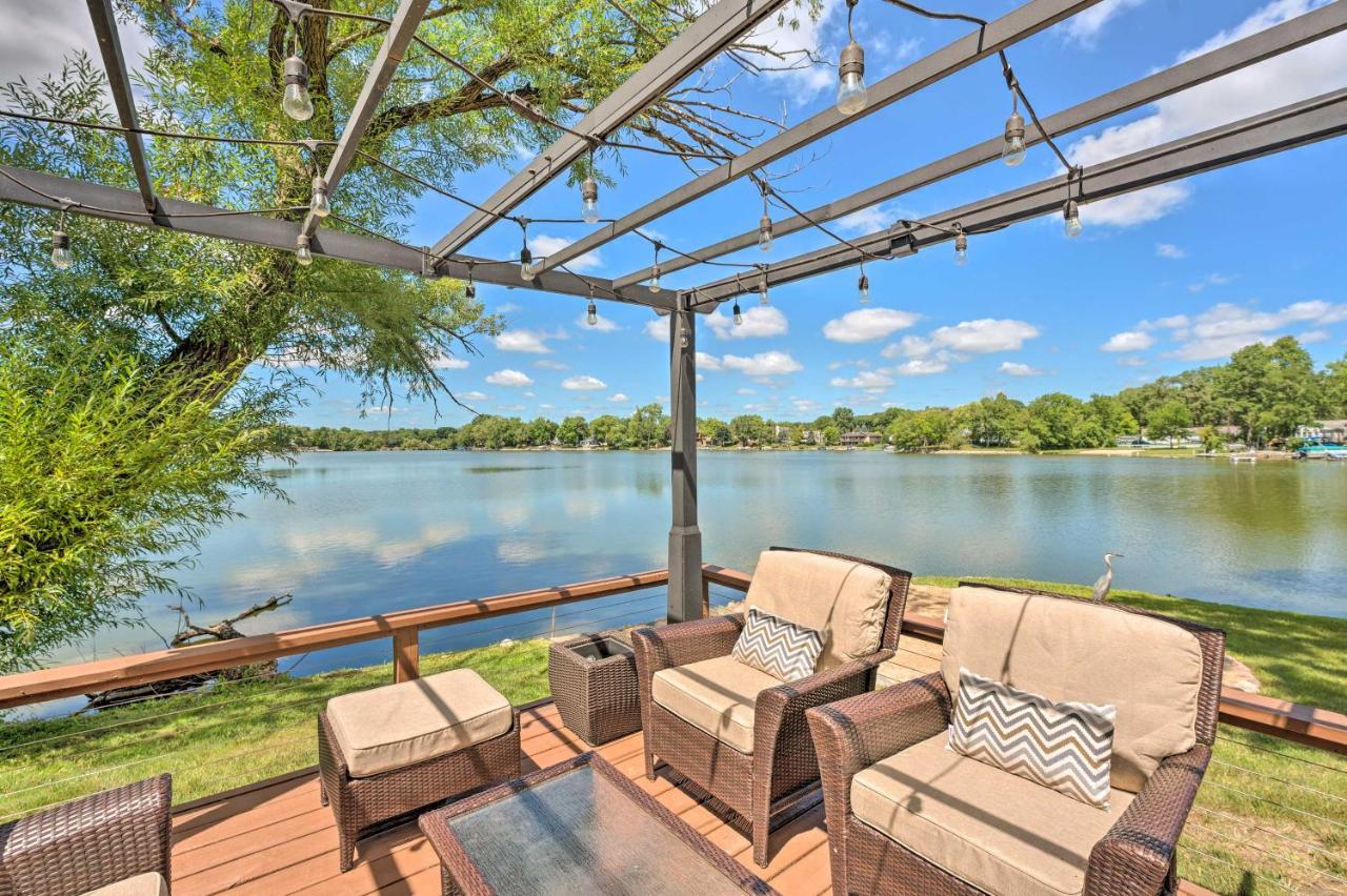 Lakefront Oasis With Boat Dock, Fire Pit, Grill Bristol Exterior photo